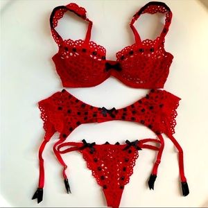 Agent Provocateur red eyelet 4-piece set